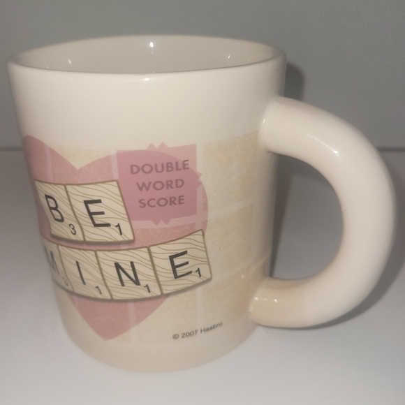 2007 Valentines Day Scrabble mug - Picture 3 of 5